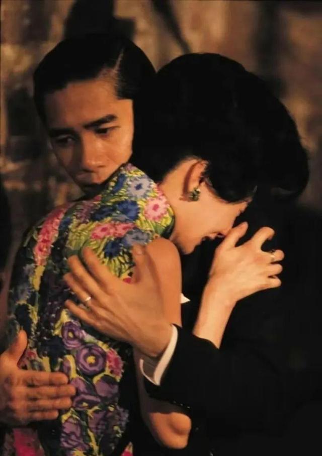 梁朝伟|梁朝伟纪录片揭秘：喝醉酒就给周星驰打电话，让他照顾好自己