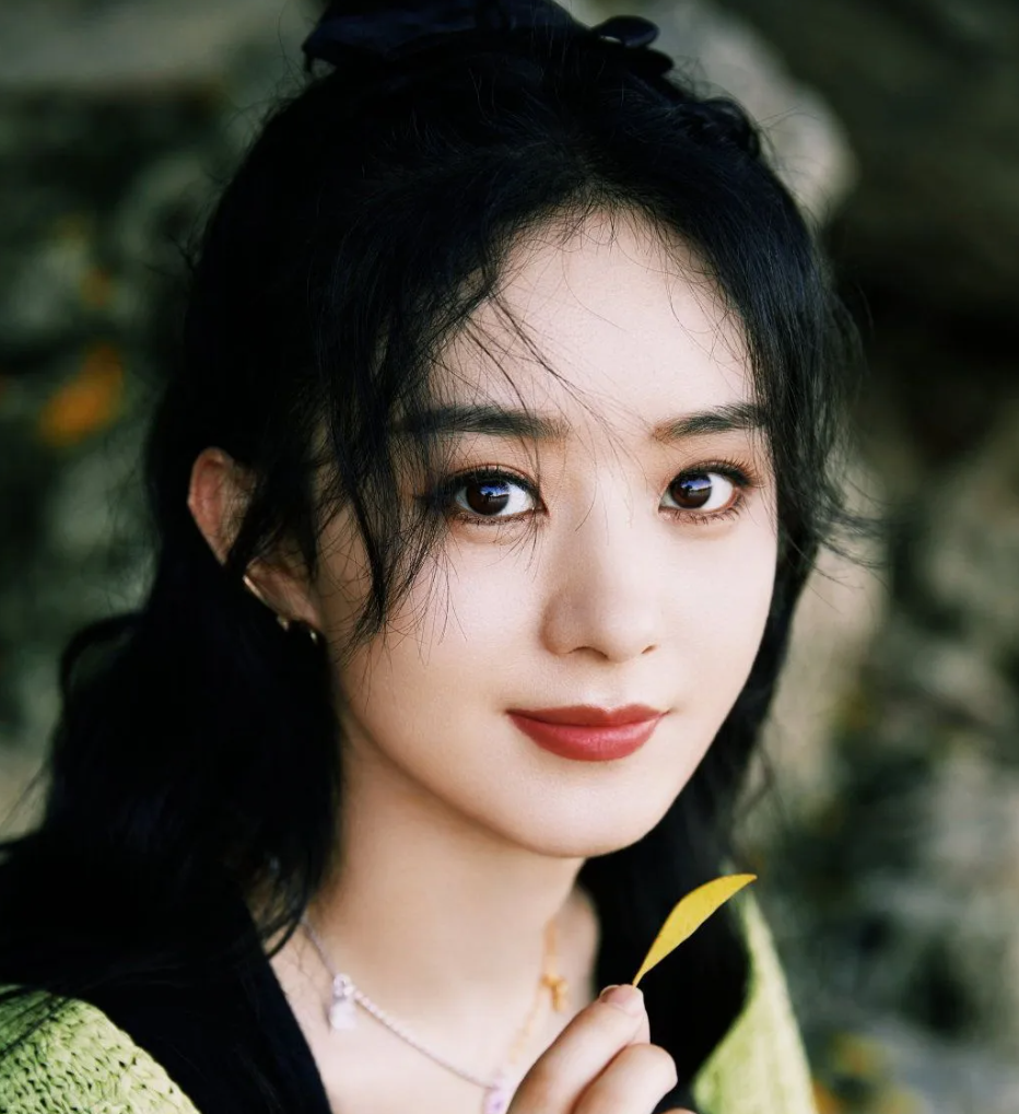 赵丽颖|赵丽颖，很努力的小姑娘，给自己定位在演员就做好自己该做的事情