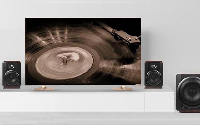 北汽蓝谷|想体验8英寸震撼低音效果？买惠威M80W2.1声道旗舰桌面音箱就行