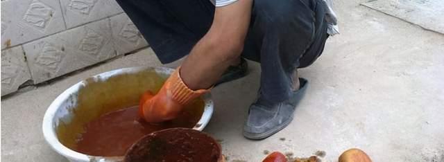 古董|市面上的文物造假有多疯狂？玉放进狗肚里沁血，家具泡鸟粪里做旧