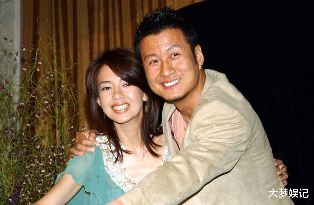 孙兴|58岁孙兴和林美贞母子2年未见,传恋上平头女富商恩爱片曝光