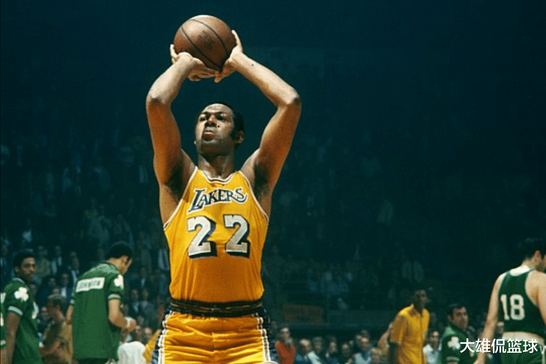 湖人队|美媒列出效力湖人3个赛季以上场均得分最高的十人,詹姆斯有望第1