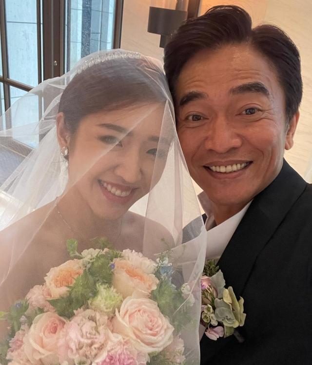 sandy|吴宗宪公开小女儿正脸照！首晒四子女合照，强调小女儿比Sandy美