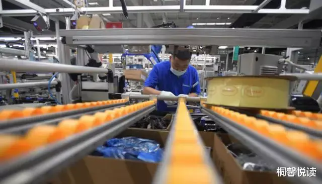 政审|外资工厂招聘工人抢着进,国内工厂反而招工难!两者到底有何区别