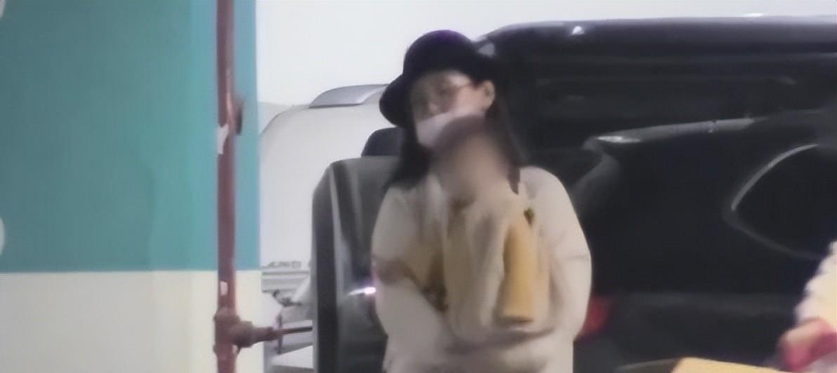 吴绮莉|“独自带娃”的10位女星，有的虐待孩子，有的生父成谜，一言难尽