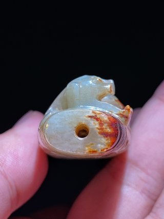 和田玉籽料|汉 和田玉籽料 白玉受沁 龙凤纹 玉勒 扁勒