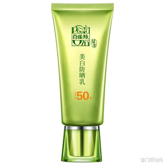 护肤品 5款好用的国货护肤品 效果不输外国大牌 真的没理由花高价买大牌