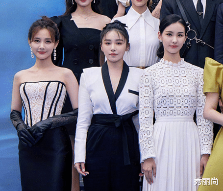 大合照才是明星照妖镜！身材、颜值、身高，谁输谁赢一目了然