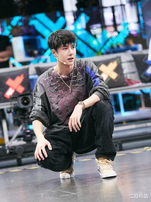 鞠婧祎|看《这就是街舞》的感受,还是那个会玩又会跳的王一博队长