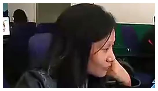 刘德华|6岁恋上刘德华,为其自杀3次、守身如玉29年,敖艳红到底有多疯狂