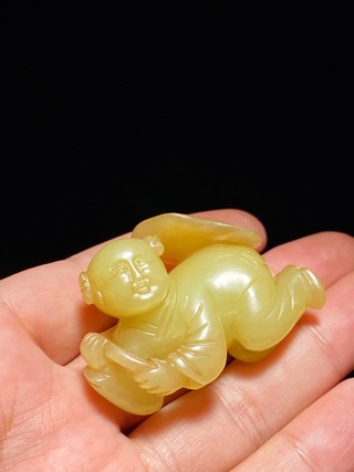 |清 和田玉 黄玉 持莲童子 把件 挂件 摆件