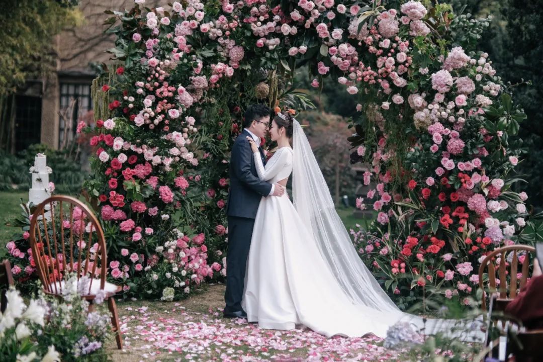 职场故事|告别职场焦虑，她逃到农场拍野花；3年拍了上千张，把爱好修成主业