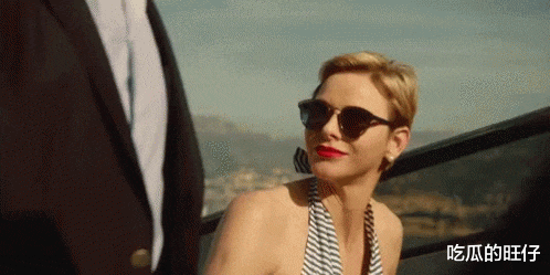 夏琳|摩纳哥王妃：36岁生下龙凤胎，儿子比乔治精致，44岁依旧惊艳众人