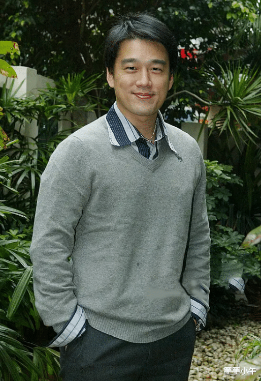 王耀庆|“好男人”王耀庆,靠演技演活霸总,娶初恋郭晏青,21年宠妻如宝