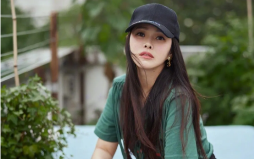 伊能静|“落难公主”伊能静,被黑道姐夫喂狗食,如今被小10岁老公宠上天