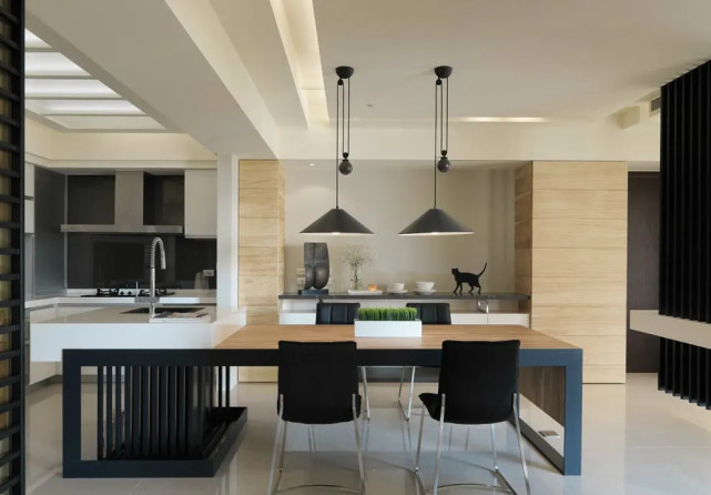 106平现代风四居室，客厅大到离谱