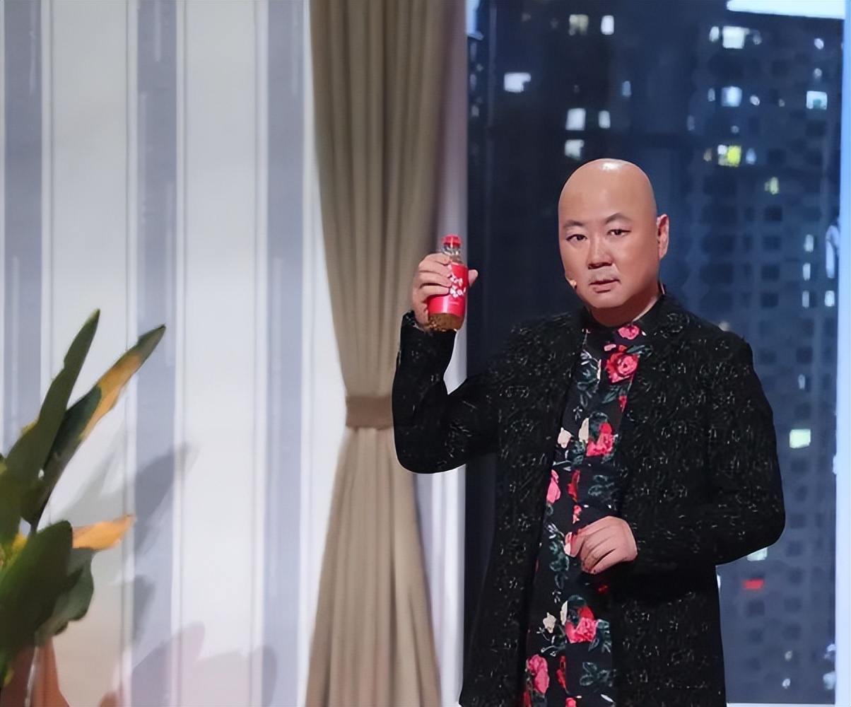 春晚|演员郭冬临：20次登春晚，55岁未婚无子，曾因8个字被索赔1亿？