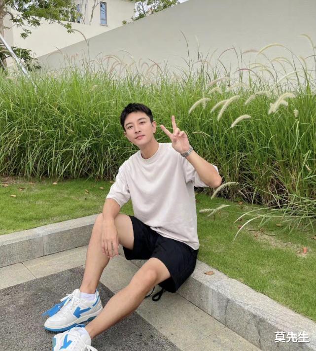 佟丽娅|7对明星夫妻离婚后现状:合体遛孩子,欠债4000万,成了陌生人