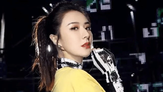 房交会|薇娅\商业帝国\曝光！10层办公楼，仓库像大型超市，住上千万豪宅