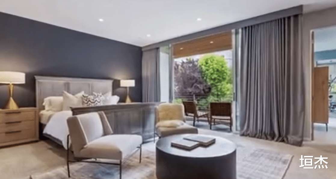 吴彦祖|吴彦祖自曝和妻子分床睡10年！17万点赞，能撬他女友的怕只有冠希