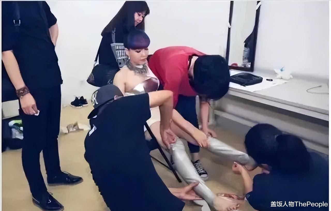 张颂文|张颂文的月薪,让娱乐圈多少拿着天价片酬的“人上人”脸红