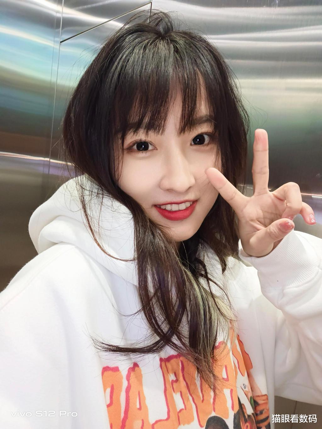 显卡|说说vivo S12 Pro的细节功能,第三方应用也能调用四颗柔光灯?