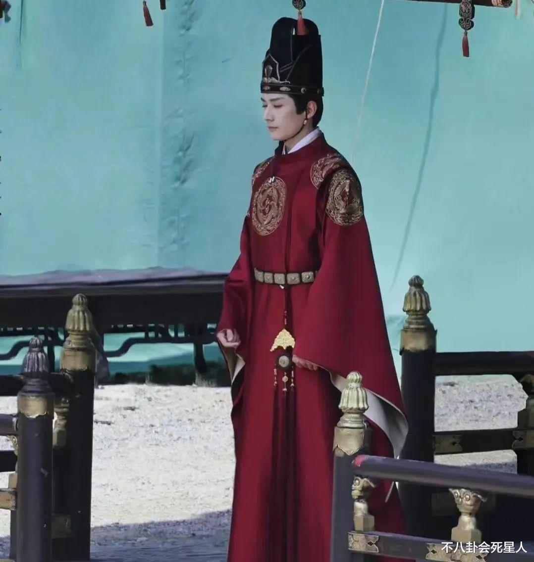 潘长江|《我叫刘金凤》第二？白敬亭宋轶新剧出路透，服装被指疑似倭风