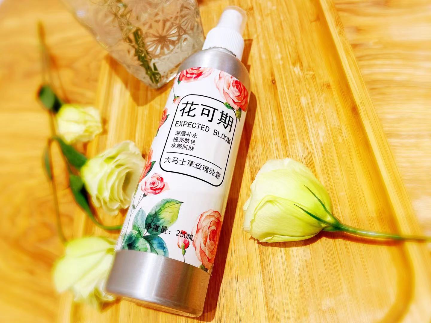 爽肤水 爽肤水哪个牌子好？不仅能修复和收缩毛孔的，还护肤效果是双赢的