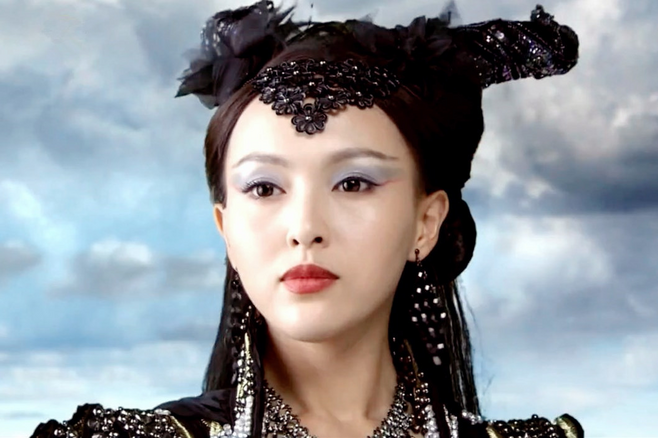 唐嫣|紫萱气质冷艳,宁珂霸气凌厉,唐嫣最被低估的还是最后一个角色