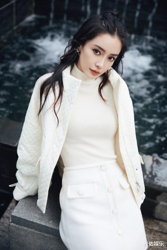 Angelababy|baby抽烟风波后再传好消息,维权胜诉获赔40万元