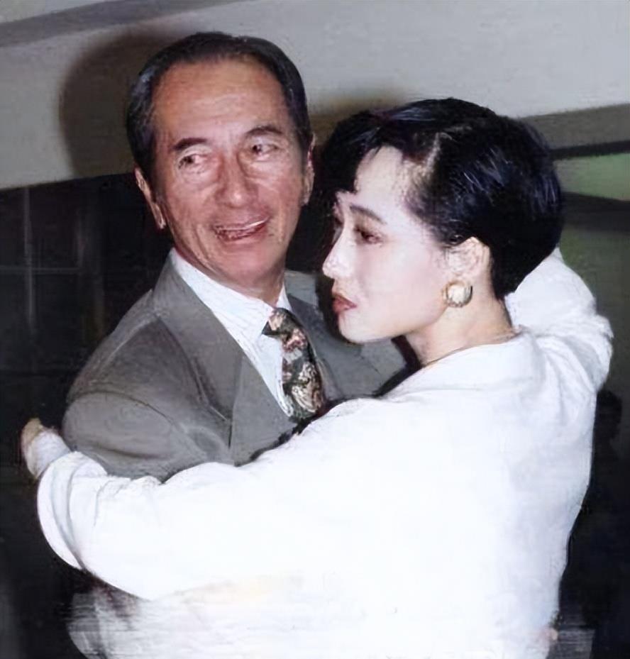 利智|利智的一生：成龙为她倾倒，赌王要纳她五太，李连杰为她抛妻弃子