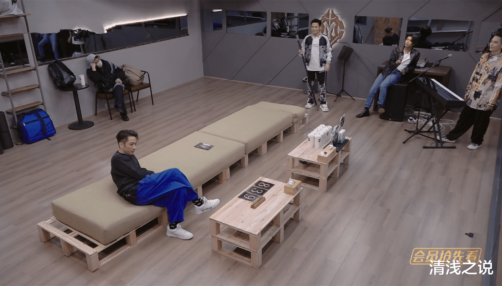 张智霖|披哥2四公苏有朋、张震岳亲自交接火焰，陈小春、张智霖闭门不出