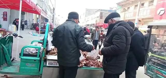 同样是马科动物,驴肉很香,马肉和骡子肉真的很难吃吗?