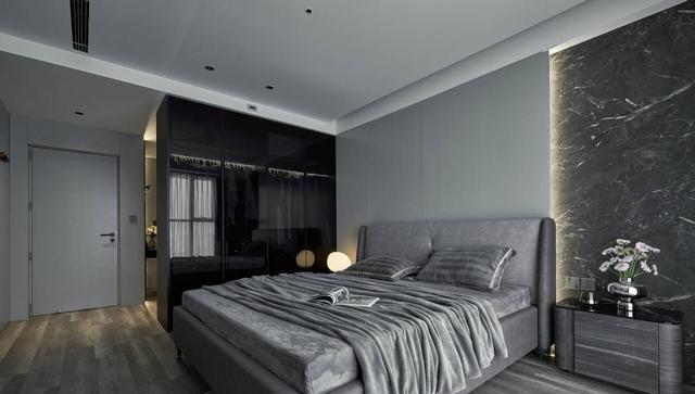 150沙发背景墙拆一半，更通透！隔成4室，一家四口住不输别墅