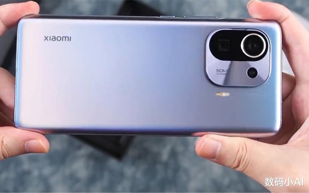 小米科技|?小米11 Ultra降到3999元，小米11：我只要2499元