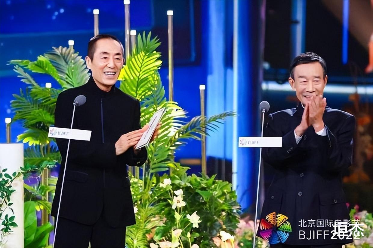 北京电影节|北影节闭幕看点：吴彦姝拿大奖，关晓彤红裙惊艳，靳东的白发动人