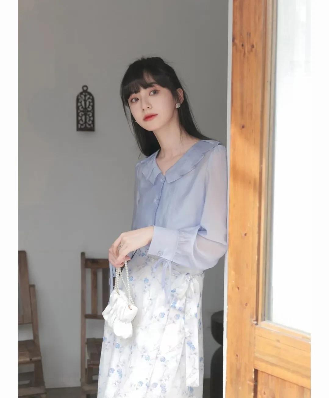 怎么样才能让头发乌黑发亮,发量多