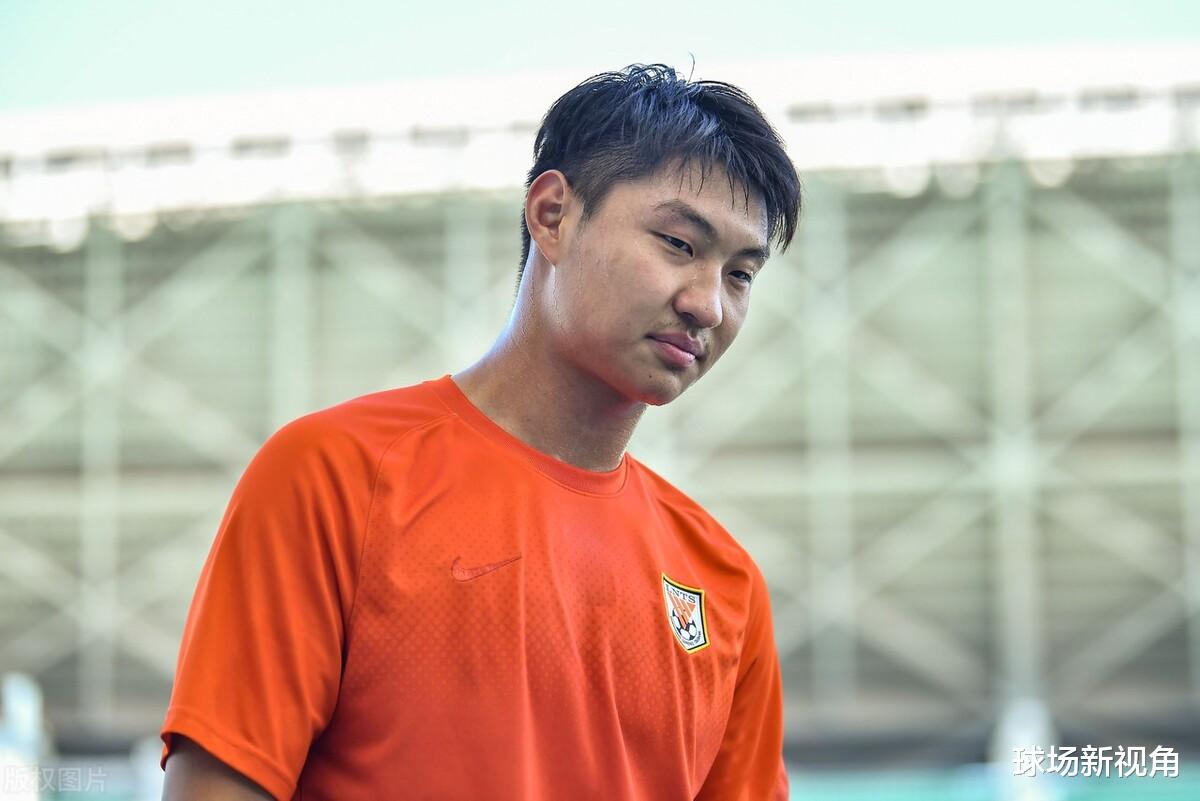 广州队|中超动态：广州队招商进账千万元，上海海港蔡慧康、张卫可能离队
