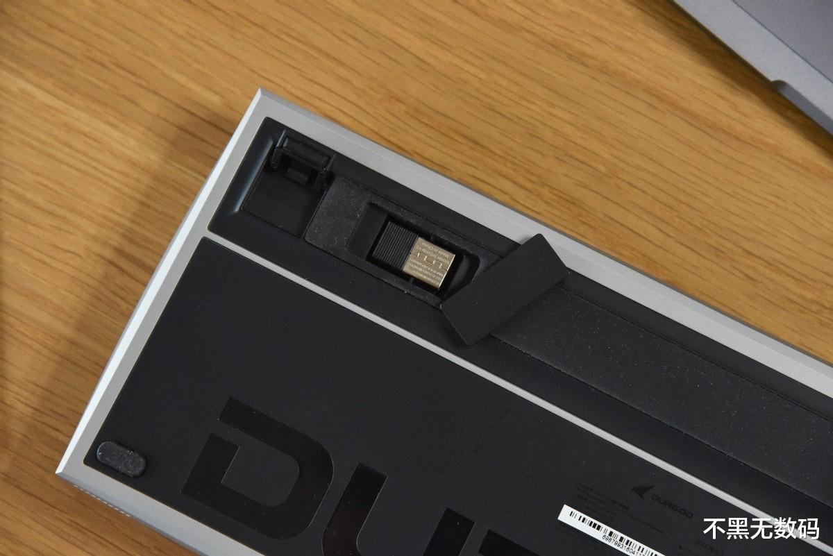 机械键盘|杜伽再推新品，主打年轻的Hi Keys看点多，蓬松吐司键帽太有爱了