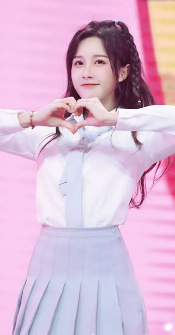 段艺璇|段艺璇，没有显赫背景，拼尽全力努力追梦的女孩