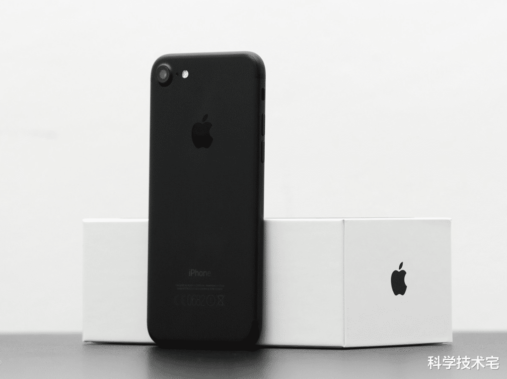 小米科技|上半年1款,下半年4款,苹果今年将推5款iPhone?