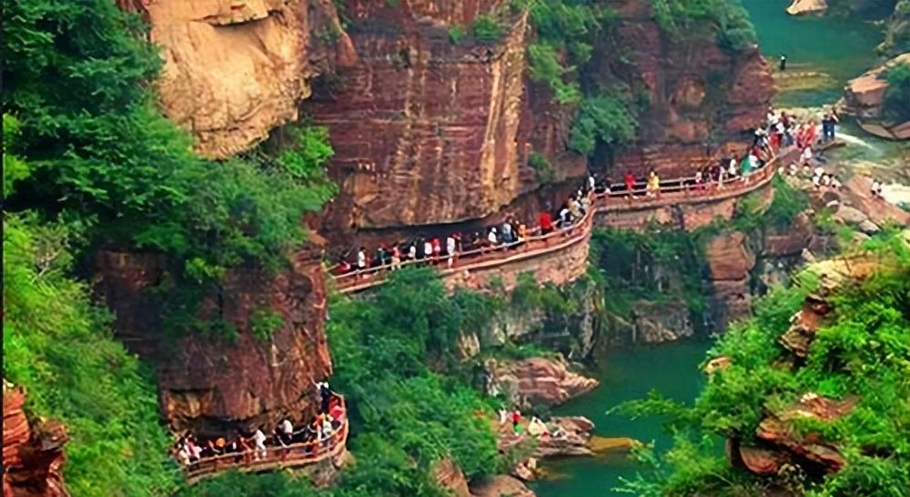 |榆林一3A景区走红，长城穿峡而过，被称为“万里长城第一景”