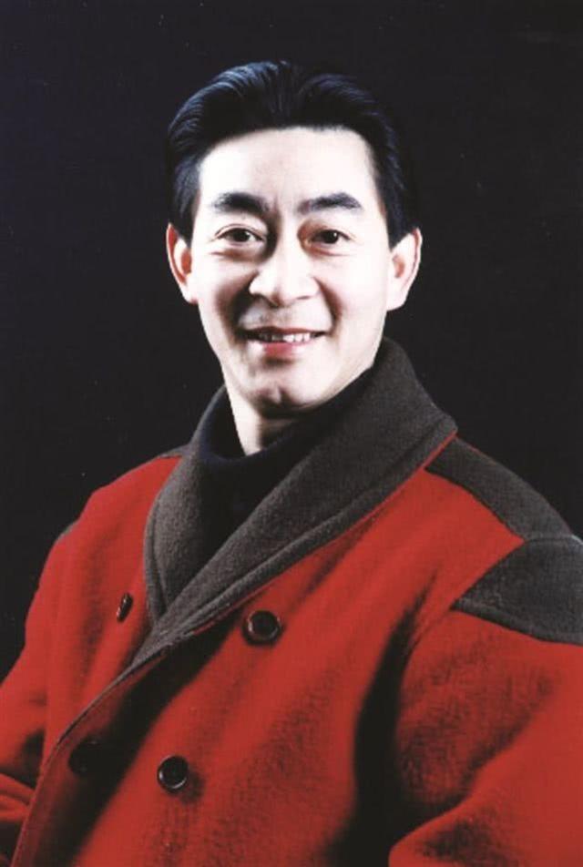 张铁林|为了圈钱晚节和脸都不要?老戏骨堕落起来,流量明星都没法比