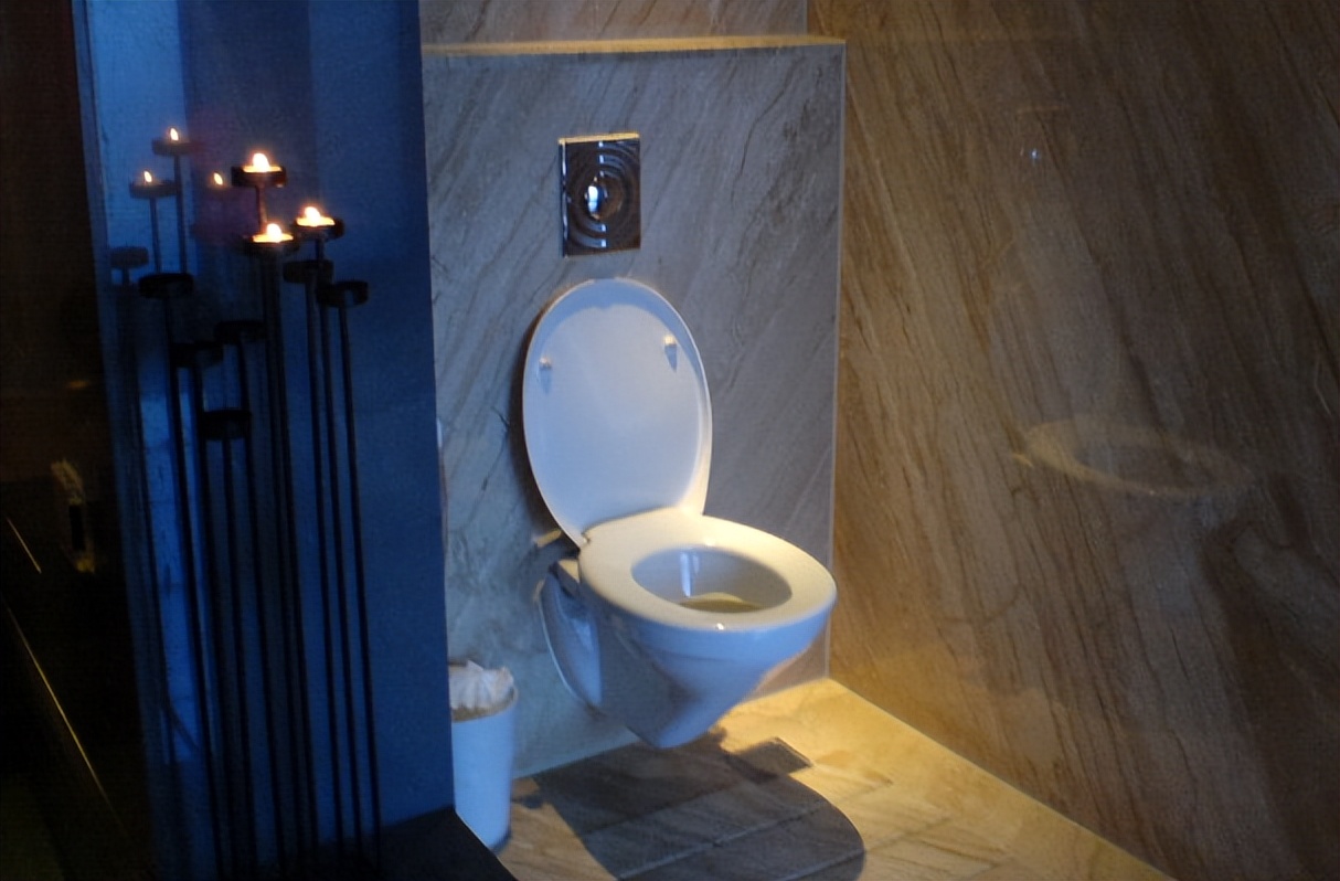 卫生间别装“马桶”了!年轻人流行这么装,整洁美观省空间,机智