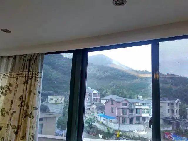 晒晒入住3个月的房子，全屋共花16万，朋友说沙发至少要5万