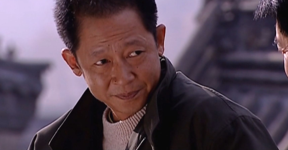 街拍|《天道》：丁元英为何给刘冰秘密文件？不给刘冰的结局又会如何？