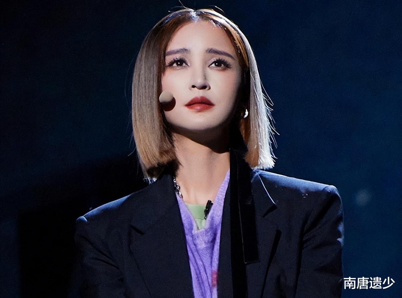 芒果台|刘恋被淘汰网友怒喷芒果台,张歆艺点赞,到底是手滑还是蹭热度