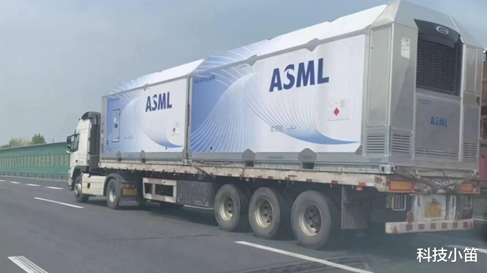 阿斯麦尔|外媒:ASML开始“坐不住”了
