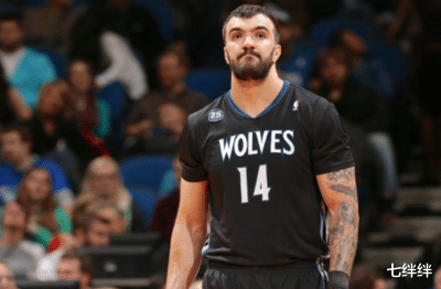 安东尼|NBA十大有黑帮背景球员：在最后一位狠人面前，安东尼都算小弟