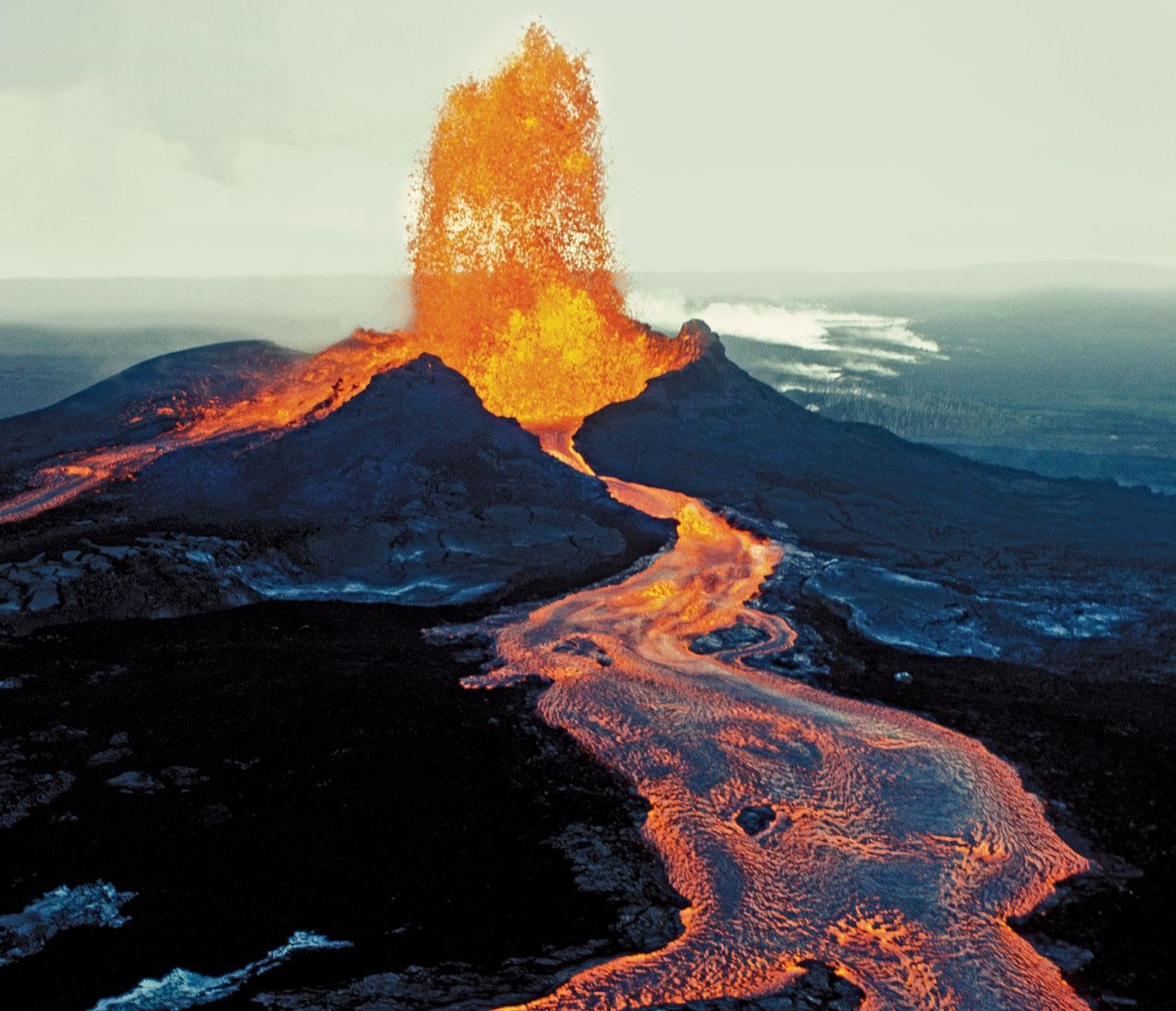 WRCA官方|世界上最活跃、体积最大的活火山